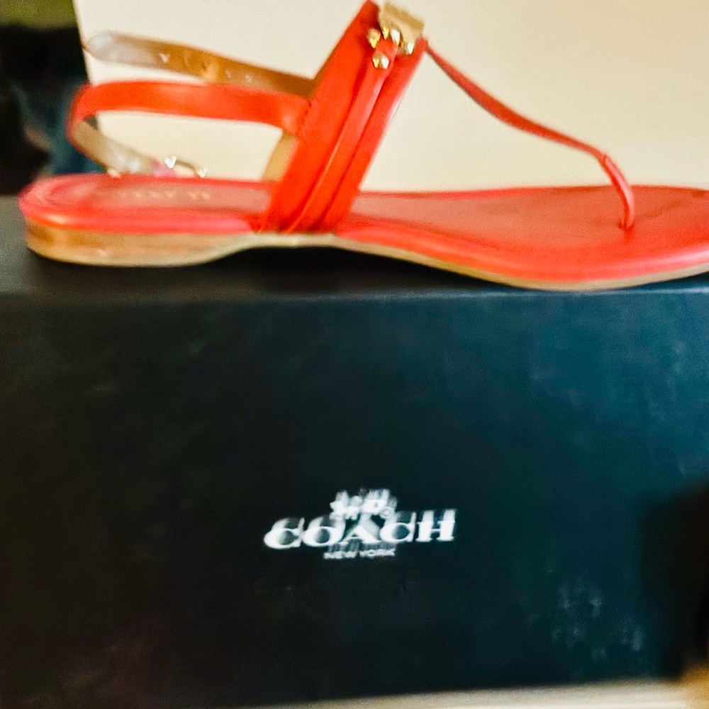 Coach coral leather sandals 🩴 size 8M $100